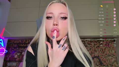     30 NOV  online show from 12.18.25