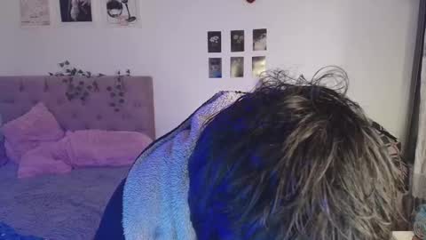 Snapshot of 2cb0y chatting on 09.17.25 BAD online show from 09.17.25