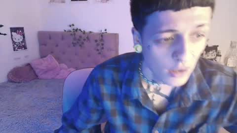 Snapshot of 2cb0y chatting on 09.18.25 BAD online show from 09.18.25