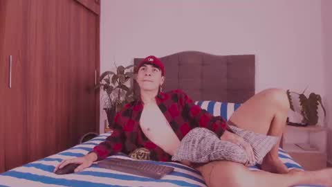 Snapshot of 2gays_1straight chatting on 06.16.26 David and Yoel online show from 06.16.26