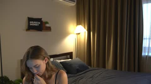 Elley  online show from 02.18.26