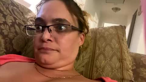 Snapshot of 2hotnot2 chatting on 09.26.25 2hotnot2 online show from 09.26.25