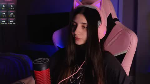 Lina       free control in pvt online show from 11.27.25