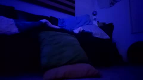 2stroke82 online show from 10.16.25