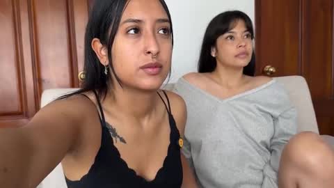 Snapshot of 2summerlove2 chatting on 10.12.25 Dalilah and Tarah online show from 10.12.25