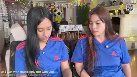 Snapshot of 2summerlove2 chatting on 06.20.26 Dalilah and Tarah online show from 06.20.26