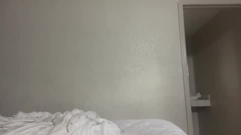 Snapshot of 304divinekarma chatting on 11.11.25 GamerBaddieLux online show from 11.11.25