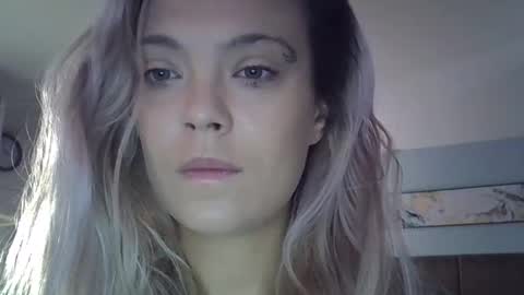 33tinarose online show from 09.23.25