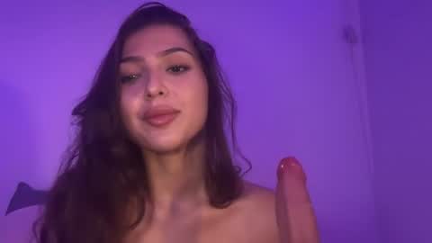Venus Raee online show from 07.12.26