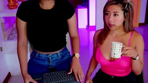 independent model online show from 03.06.25