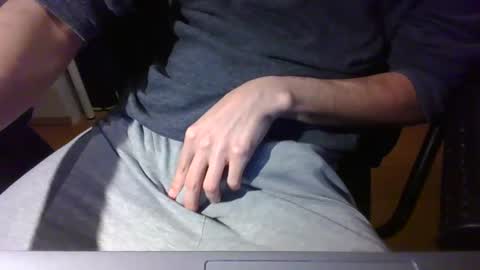 Snapshot of 3stepsaheadd chatting on 03.08.25 Steps online show from 03.08.25