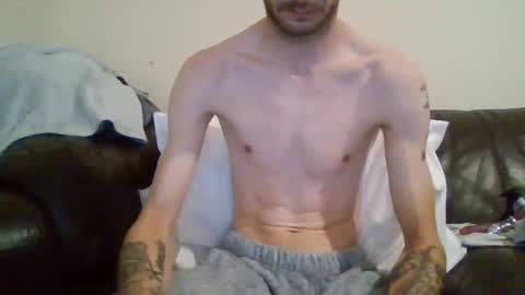 420feetloverr420 online show from 09.30.25