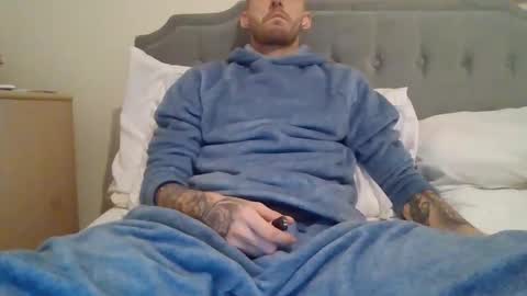 420feetloverr420 online show from 03.26.26