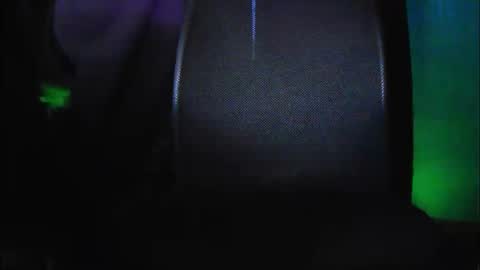 Snapshot of 4lexia chatting on 11.08.25 Ixela online show from 11.08.25