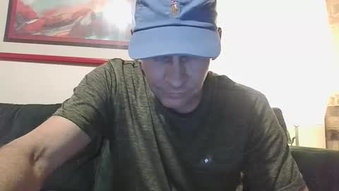 Snapshot of 4nuf chatting on 12.31.24 4nuf online show from 12.31.24