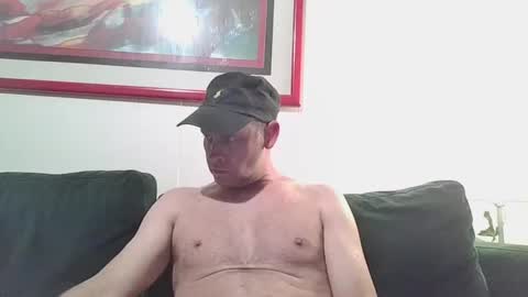 Snapshot of 4nuf chatting on 01.03.25 4nuf online show from 01.03.25