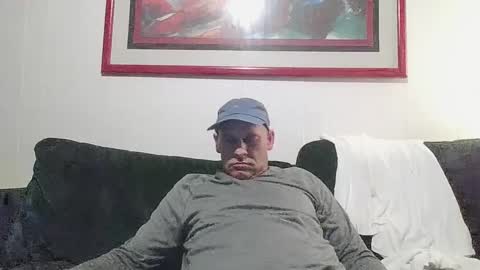 Snapshot of 4nuf chatting on 03.11.25 4nuf online show from 03.11.25