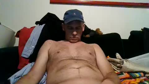 Snapshot of 4nuf chatting on 09.17.25 4nuf online show from 09.17.25