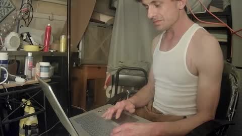 4u2keeplockedup online show from 10.10.25