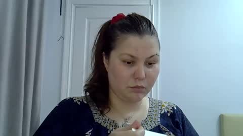 Snapshot of 5anna chatting on 09.10.25 5anna online show from 09.10.25