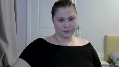 Snapshot of 5anna chatting on 09.28.25 5anna online show from 09.28.25