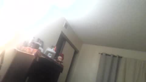 5issy5lut online show from 02.26.26