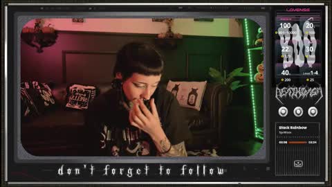 Snapshot of 666deathgasm chatting on 09.25.25 Juune online show from 09.25.25