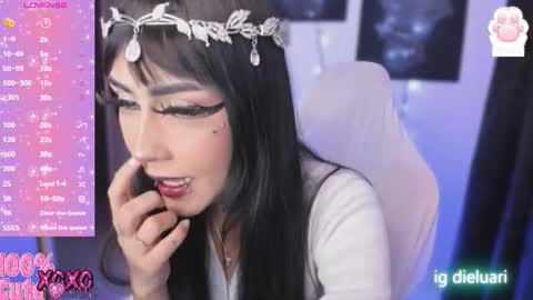  luarii   online show from 11.13.25