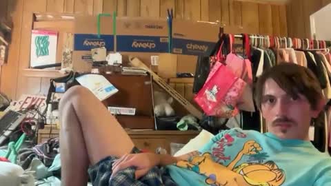 Snapshot of 69j0hndo chatting on 09.18.25 FUCKR online show from 09.18.25