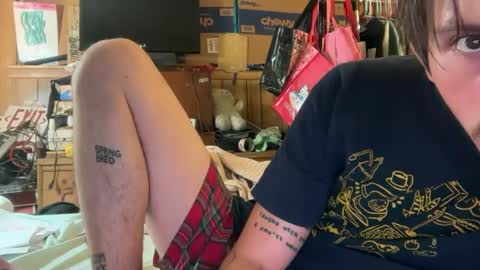 Snapshot of 69j0hndo chatting on 09.24.25 FUCKR online show from 09.24.25