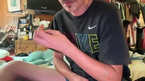 Snapshot of 69j0hndo chatting on 09.28.25 FUCKR online show from 09.28.25