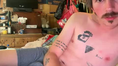 Snapshot of 69j0hndo chatting on 09.30.25 FUCKR online show from 09.30.25