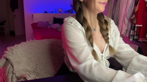    online show from 12.21.24