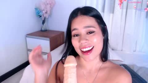 Mia online show from 06.06.26