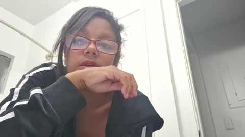 Snapshot of 69sexynika chatting on 09.11.25 69sexynika online show from 09.11.25