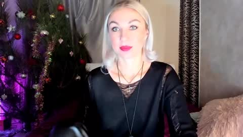 Snapshot of 6noangel66 chatting on 12.19.24 SABOTAGE online show from 12.19.24