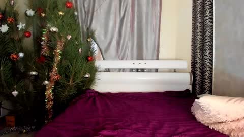 Snapshot of 6noangel66 chatting on 12.23.24 SABOTAGE online show from 12.23.24