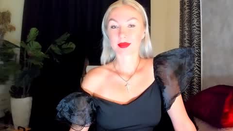 Snapshot of 6noangel66 chatting on 09.14.25 SABOTAGE online show from 09.14.25