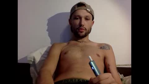 Snapshot of 777kriss chatting on 10.21.25 Kriss online show from 10.21.25