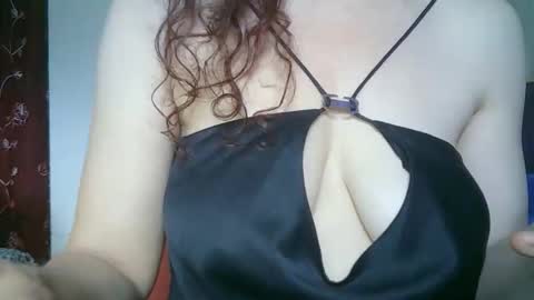 Lilu online show from 05.12.26