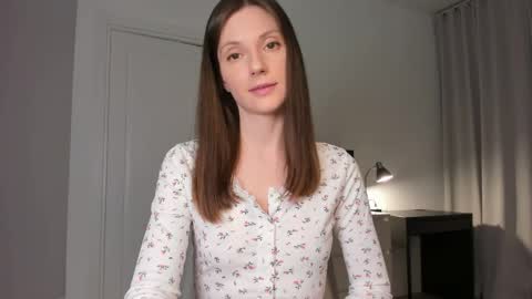 Anna online show from 04.17.26