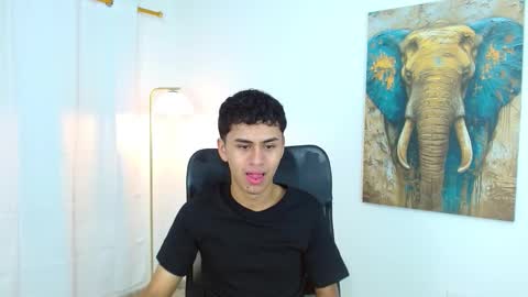 Snapshot of 7alan chatting on 09.30.25 Alan online show from 09.30.25