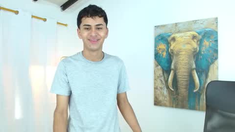 Snapshot of 7alan chatting on 10.02.25 Alan online show from 10.02.25