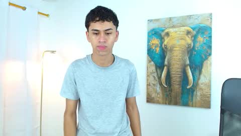 Snapshot of 7alan chatting on 10.12.25 Alan online show from 10.12.25