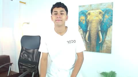 Snapshot of 7alan chatting on 10.24.25 Alan online show from 10.24.25