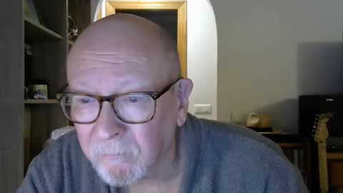 Snapshot of 7thsojourn chatting on 12.19.24  Papi  online show from 12.19.24