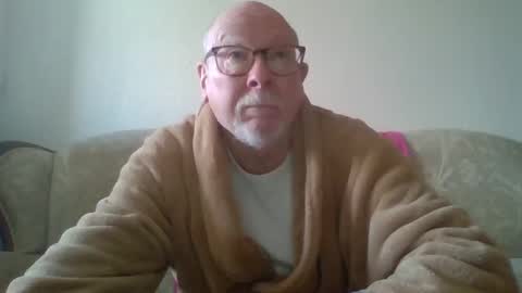 Snapshot of 7thsojourn chatting on 12.30.24  Papi  online show from 12.30.24