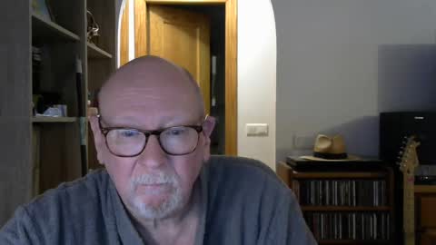 Snapshot of 7thsojourn chatting on 12.31.24  Papi  online show from 12.31.24