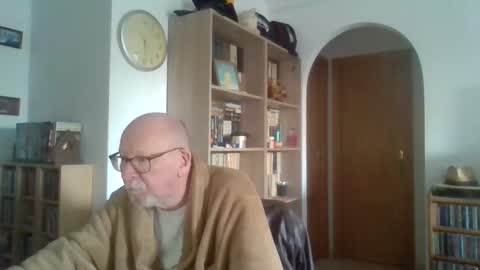 Snapshot of 7thsojourn chatting on 02.04.25  Papi  online show from 02.04.25