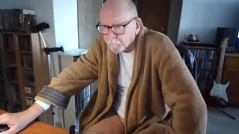 Snapshot of 7thsojourn chatting on 02.07.25  Papi  online show from 02.07.25